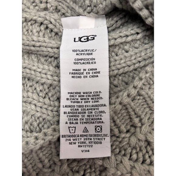 UGG Classic Cable Knit Grey Dog Pet Sweater Size Large NWOT - Picture 7 of 9